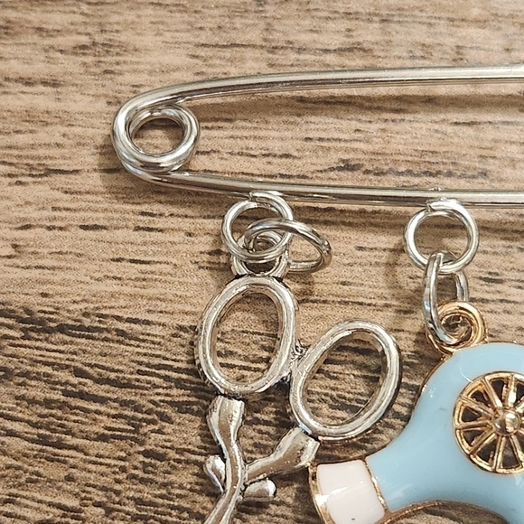 Brooch Pin Hairdresser - Picture 3 of 6